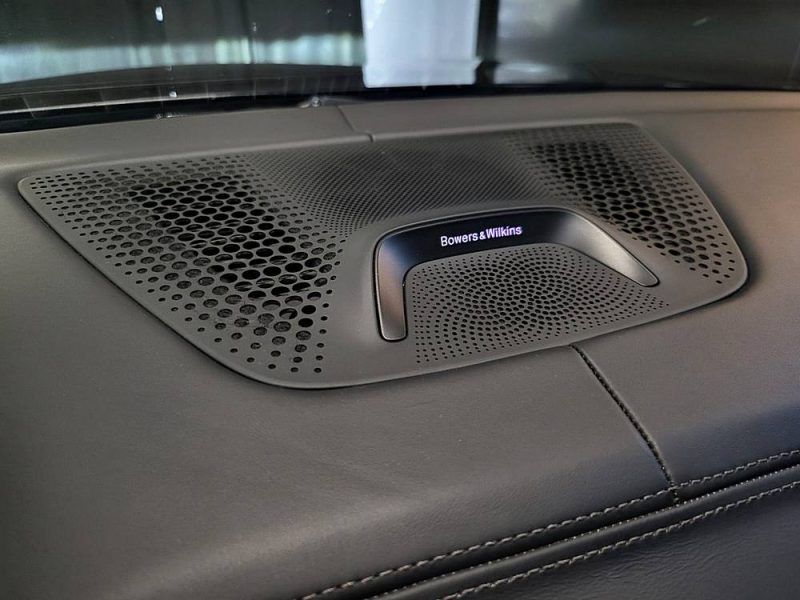 BMW X6 M50D M PERFORMANCE 400cv BOWER WILKINS / TOIT OUVRANT / SIEGES ELECTRIQUES A MEMOIRE 