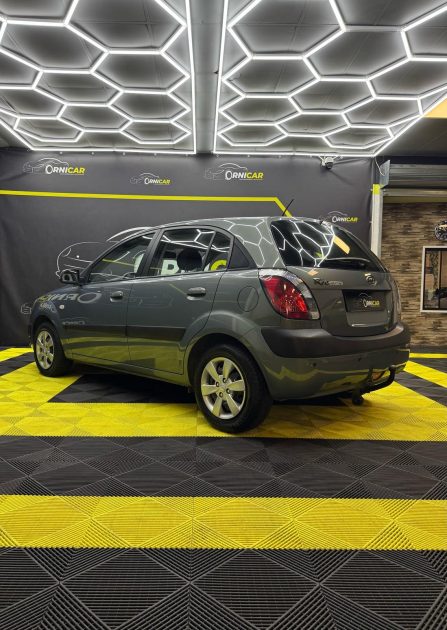 KIA RIO 2009