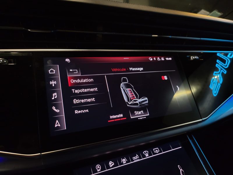 AUDI Q8 3.0 50 TDI V6 QUATTRO 286CV AVUS EXTENDED / TOIT OUVRANT + TETE HAUTE + ATTELAGE /