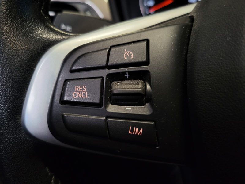 BMW X1 20i sDrive 179cv X LINE / SUIVI BMW / 1ERE MAIN / SIEGES ELECTRIQUES / TOIT OUVRANT / CARPLAY