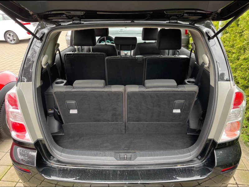 Toyota  Toyota Corolla verso 2009