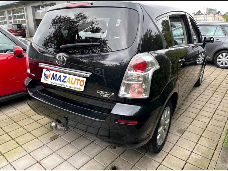 Toyota  Toyota Corolla verso 2009