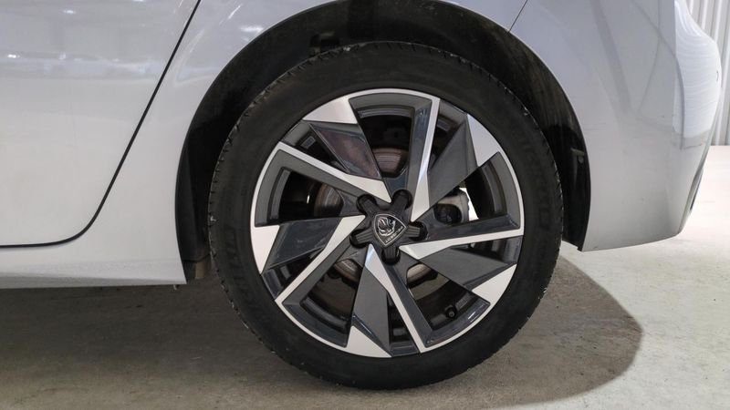 Peugeot 308 Bluehdi 130ch s&s eat8 allure