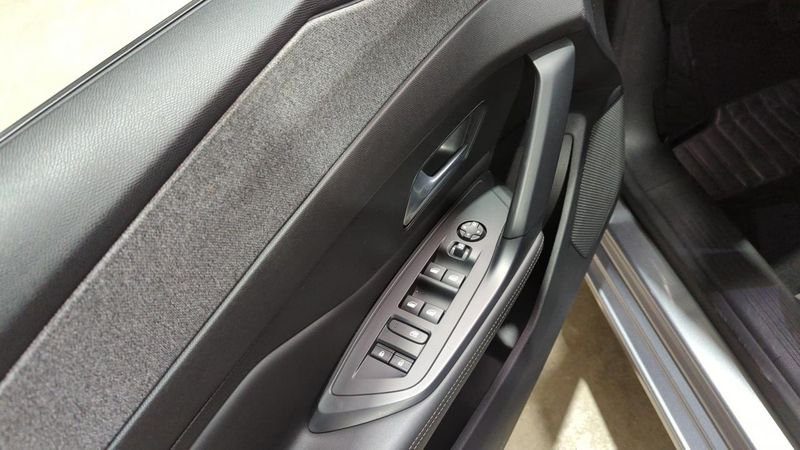 Peugeot 308 Bluehdi 130ch s&s eat8 allure