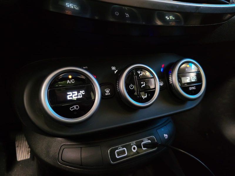 FIAT 500X 1.0 TURBO 120 CH EDITION 120TH / TOIT OUVRANT / ATTELAGE / CAMERA DE RECUL / RADAR AV AR /