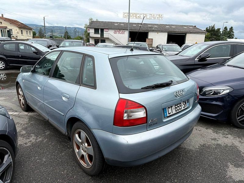 AUDI A3 1.6iI 102CH PHASE 2 GARANTIE 