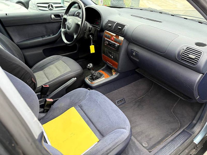 AUDI A3 1.6iI 102CH PHASE 2 GARANTIE 