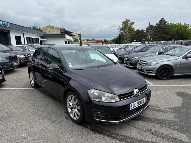 VOLKSWAGEN GOLF 2014