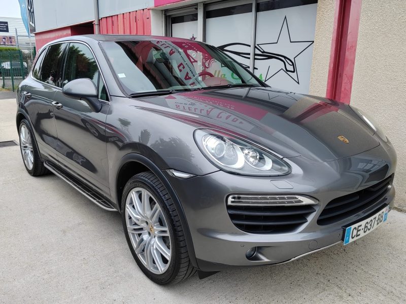 PORSCHE CAYENNE S HYBRID 2012