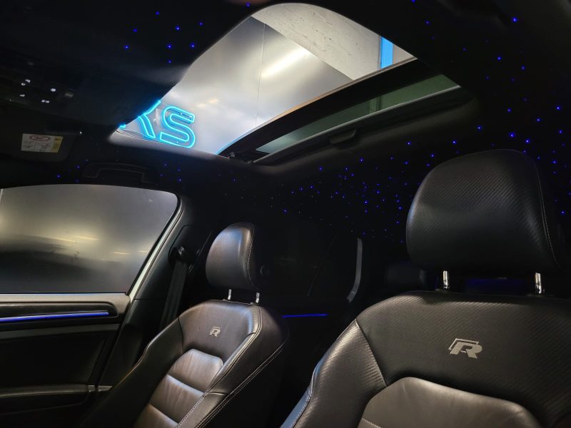 VOLKSWAGEN GOLF VII R 4MOTION 300cv / TOIT OUVRANT / SIEGE ELECTRIQUE / CARPLAY / DYNAUDIO / CAMERA