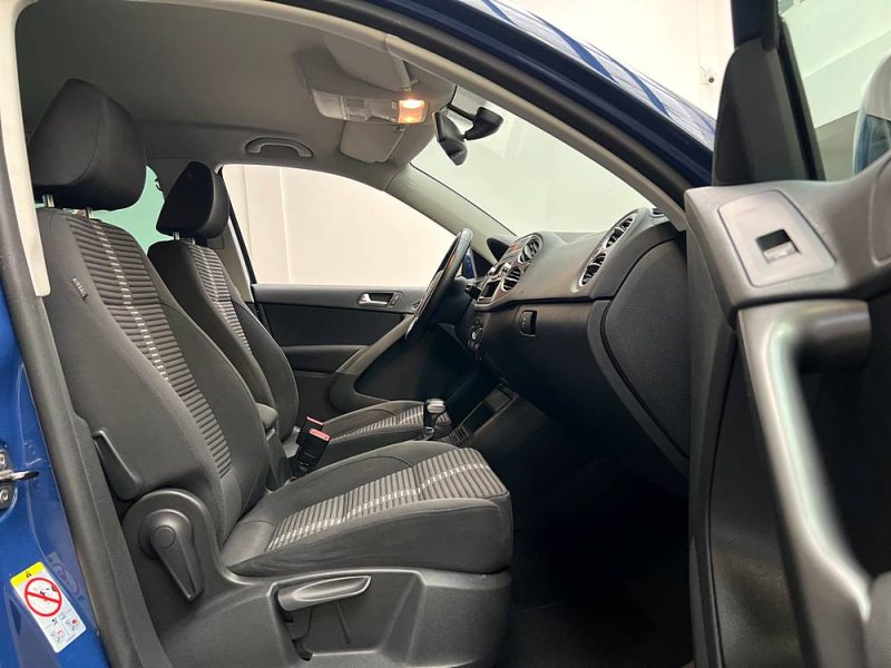 VOLKSWAGEN  TIGUAN 2,0 TDI140CH 4Motion TIPTRONIC CARAT
