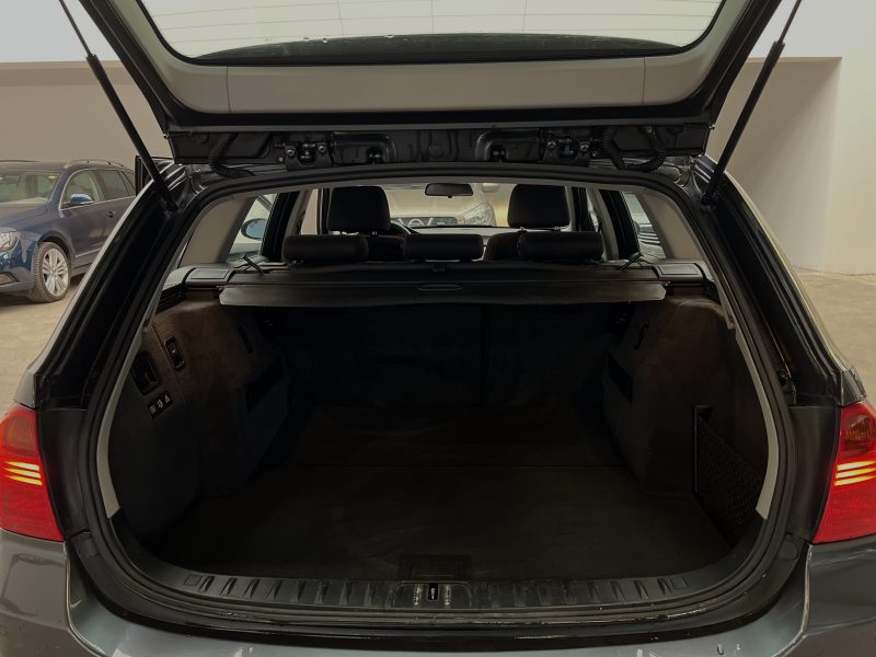 BMW Série 3 TOURING 330D SPORT PACK 231CH