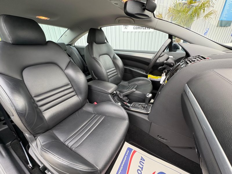 PEUGEOT 407 3.0L V6 241CV BVA 