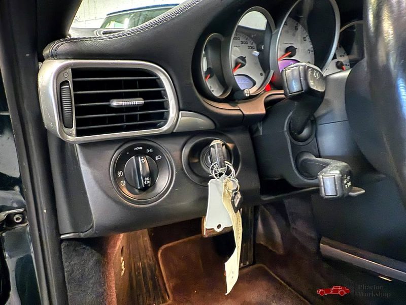 Porsche 911 (997.1) Targa 4S – 355 ch Tiptronic S | Vert Néphrite | Historique Complet Porsche