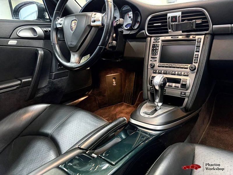 Porsche 911 (997.1) Targa 4S – 355 ch Tiptronic S | Vert Néphrite | Historique Complet Porsche