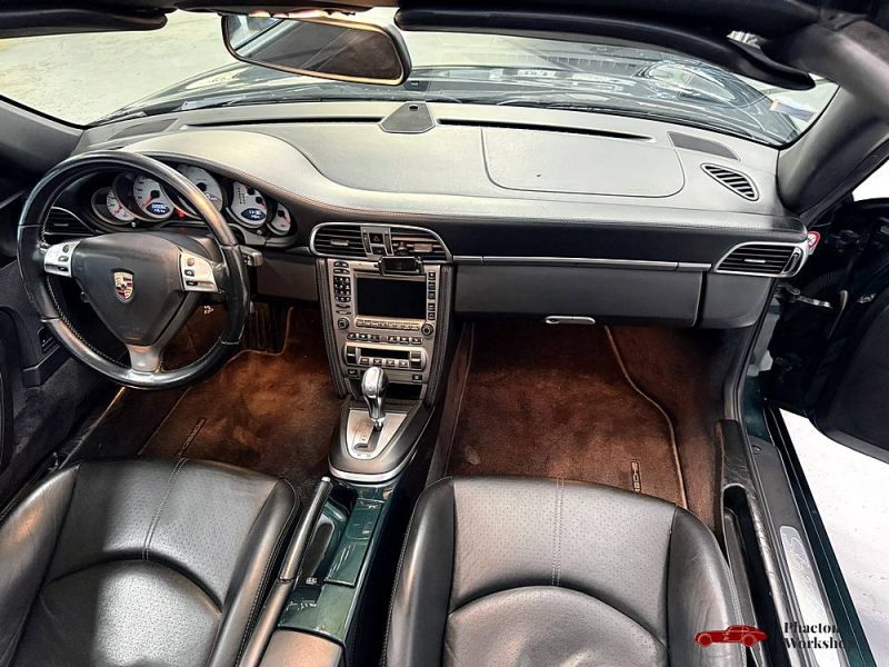 Porsche 911 (997.1) Targa 4S – 355 ch Tiptronic S | Vert Néphrite | Historique Complet Porsche