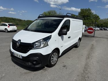 RENAULT TRAFIC 2015