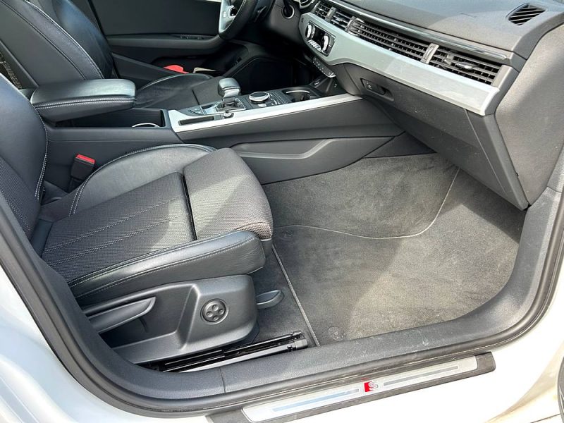 AUDI A4 SPORTBACK 2019