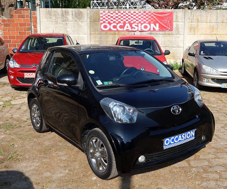 TOYOTA IQ 1ST 2010