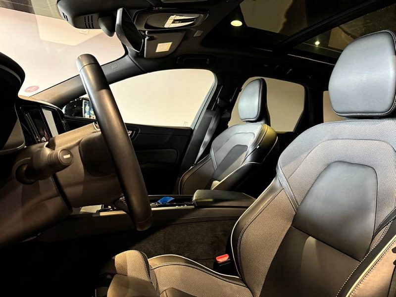 Model :XC 60 Finition:XC60 T6 AWD 253 + 145ch R-Design Geartronic