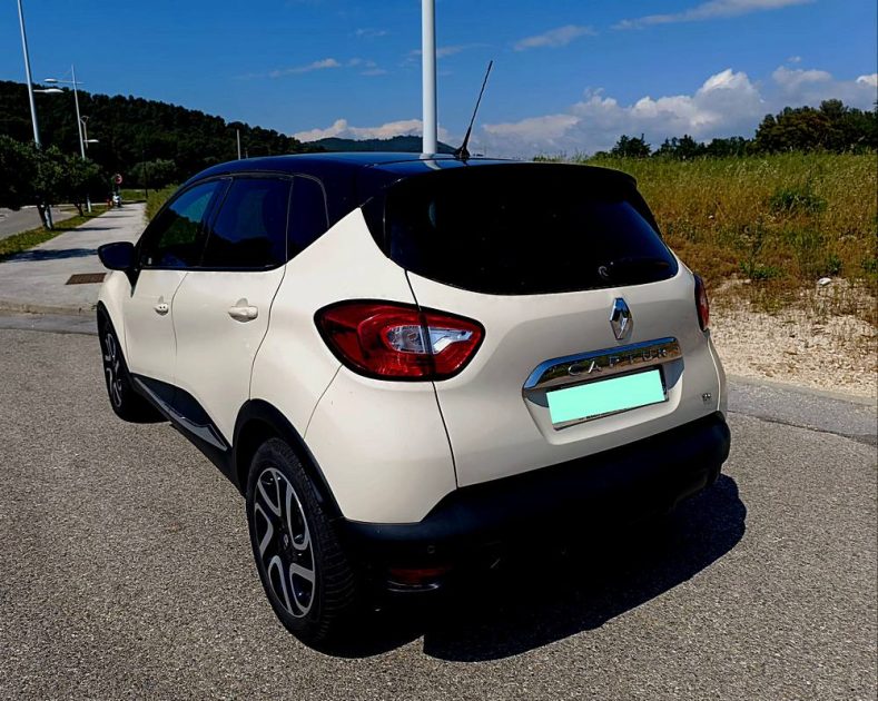 RENAULT Captur, 1.2i 120CV TCE, Boite auto, Essence, 6 cv, 5 portes, 09/2013, garantie : 3 mois.