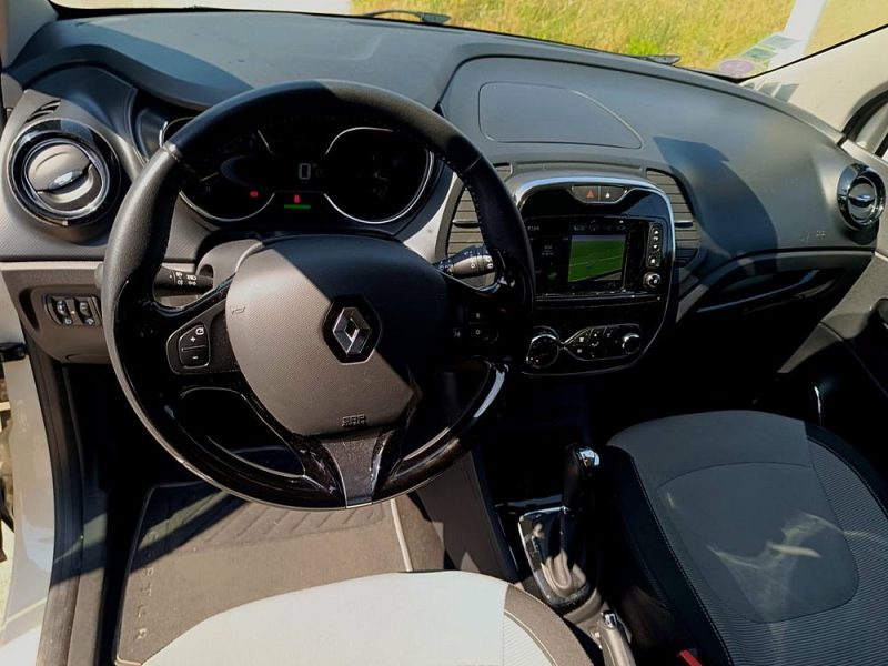 RENAULT Captur, 1.2i 120CV TCE, Boite auto, Essence, 6 cv, 5 portes, 09/2013, garantie : 3 mois.