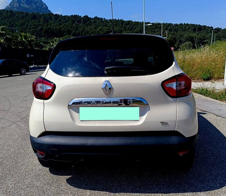 RENAULT Captur, 1.2i 120CV TCE, Boite auto, Essence, 6 cv, 5 portes, 09/2013, garantie : 3 mois.