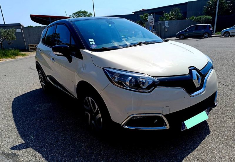RENAULT Captur, 1.2i 120CV TCE, Boite auto, Essence, 6 cv, 5 portes, 09/2013, garantie : 3 mois.