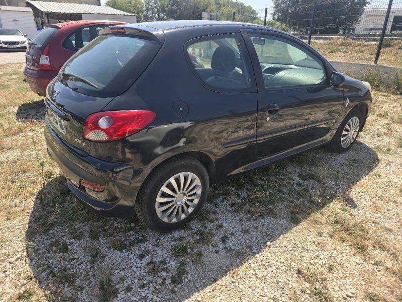 PEUGEOT 206+ 1.1i 2011 70.000km