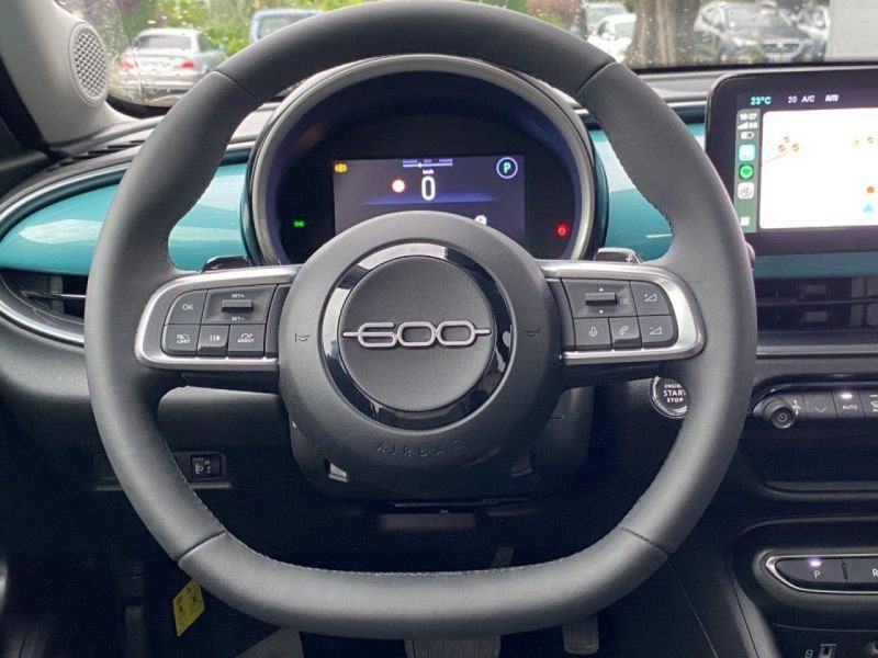 Fiat 600 1.2 Hybrid - 136 BV DCT BERLINE .