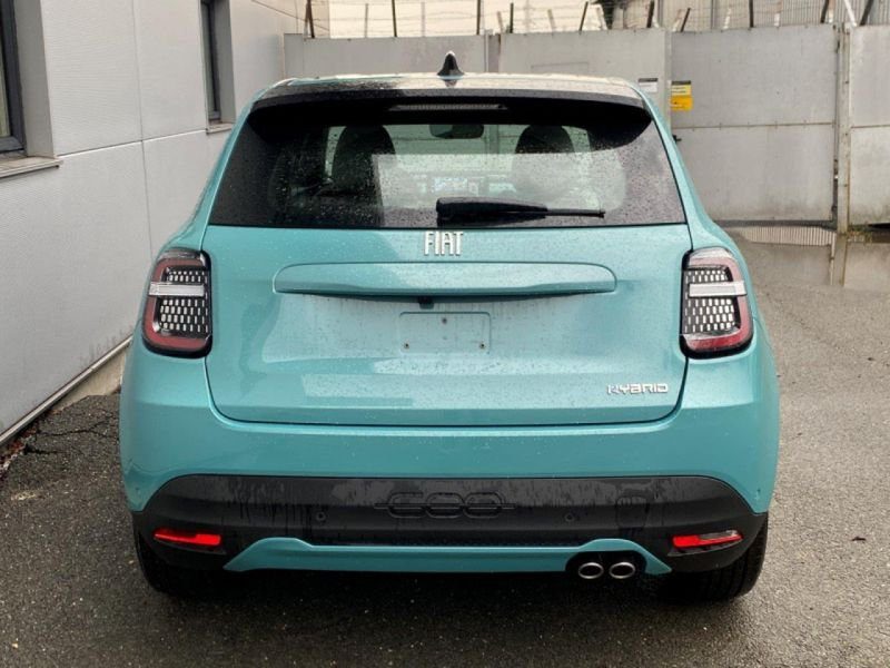 Fiat 600 1.2 Hybrid - 136 BV DCT BERLINE .