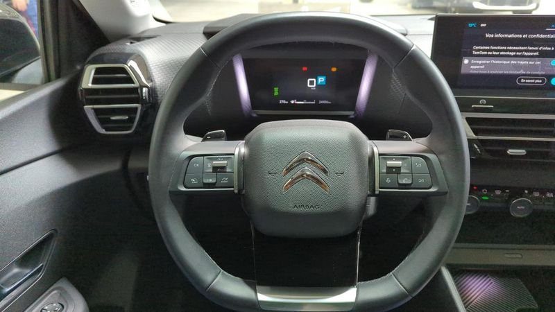 Citroën C4 Puretech 130 eat8 max + camera 360 + toit pano