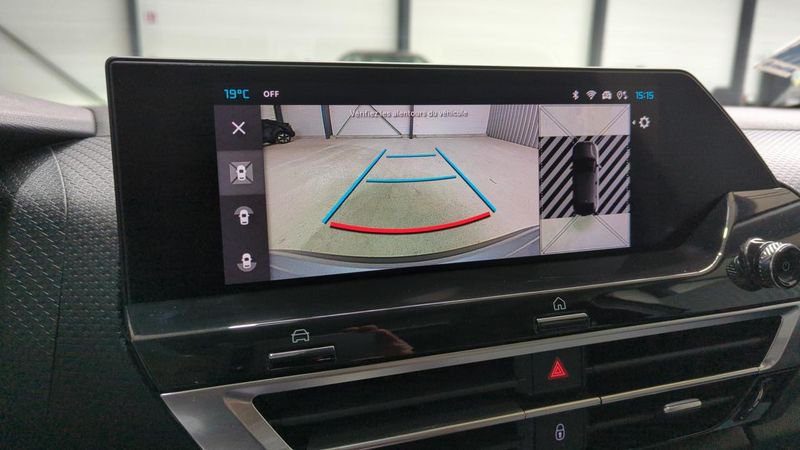 Citroën C4 Puretech 130 eat8 max + camera 360 + toit pano