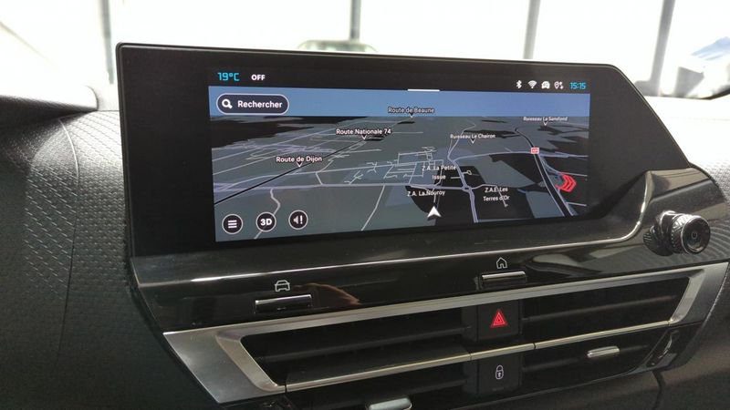 Citroën C4 Puretech 130 eat8 max + camera 360 + toit pano