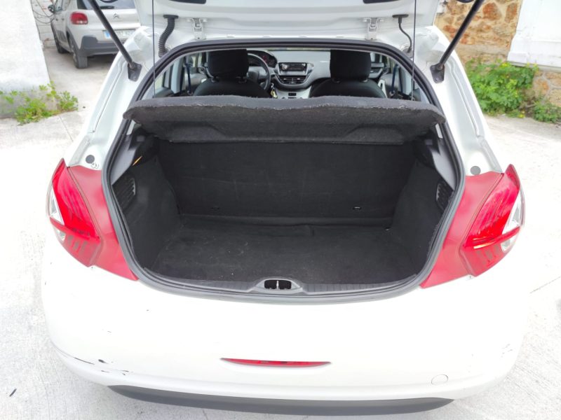 PEUGEOT 208 Like 1.4 HDi 68ch BVM5