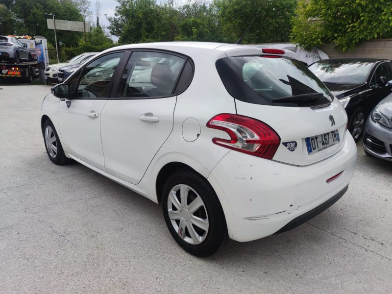 PEUGEOT 208 Like 1.4 HDi 68ch BVM5