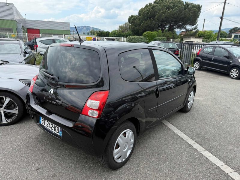 RENAULT TWINGO 2011