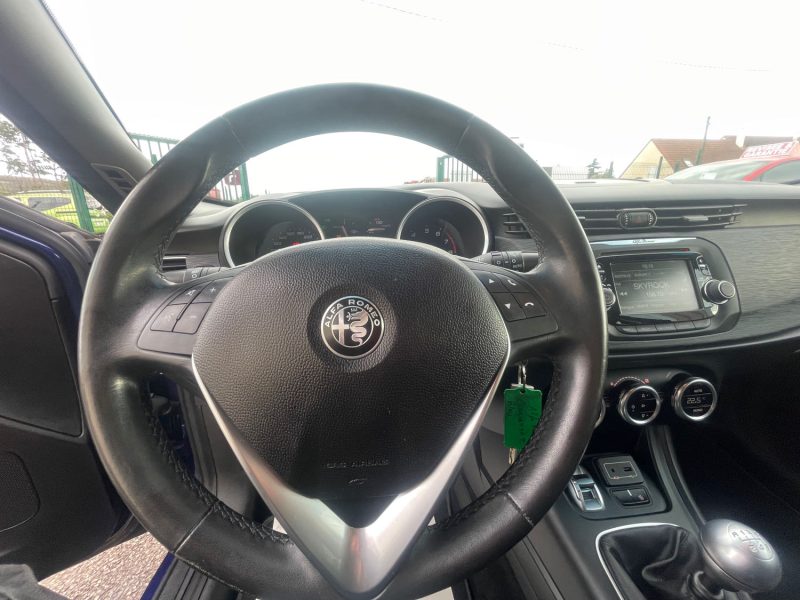 ALFA ROMEO GIULIETTA 940 2016 1.4i - 16V TURBO 120CV 1ER MAIN