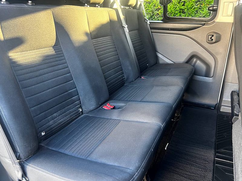 FORD TRANSIT CUSTOM LIMITED 2.0 EcoBlue 170 ch 6 pl TVA REC