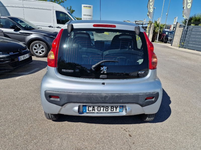 PEUGEOT 107 2012