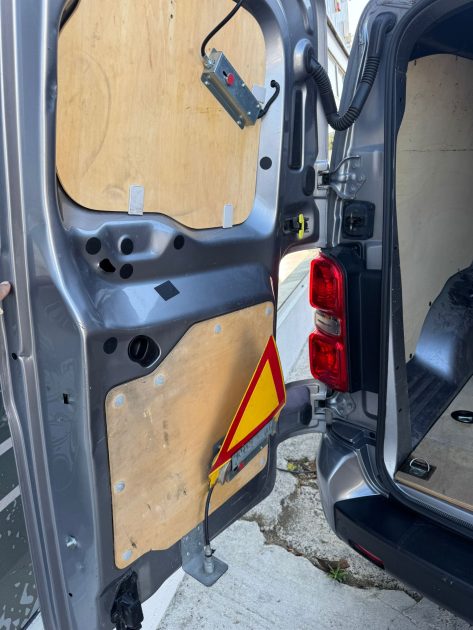 PEUGEOT EXPERT 2.0l HDi 120cv AUTO CLim Caméra