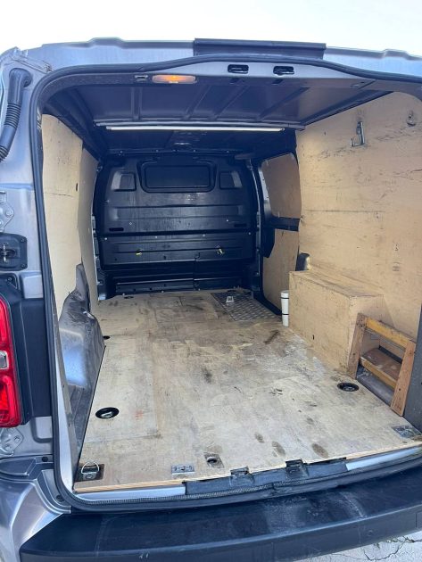 PEUGEOT EXPERT 2.0l HDi 120cv AUTO CLim Caméra