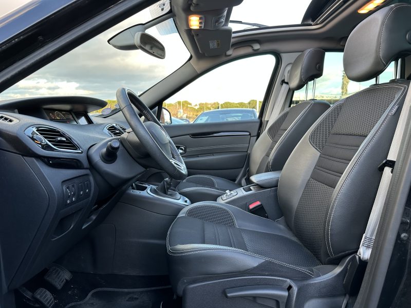 RENAULT SCENIC 1.2 TCe 130ch BOSE 84000KM TOIT PANO OUVRANT