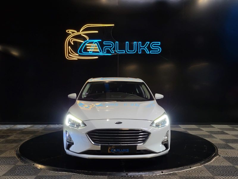 FORD FOCUS 1.0 EcoBoost 125cv TITANIUM / SUIVI FORD / CARPLAY / AIDE AU PARKING AV+AR / KEY LESS /  