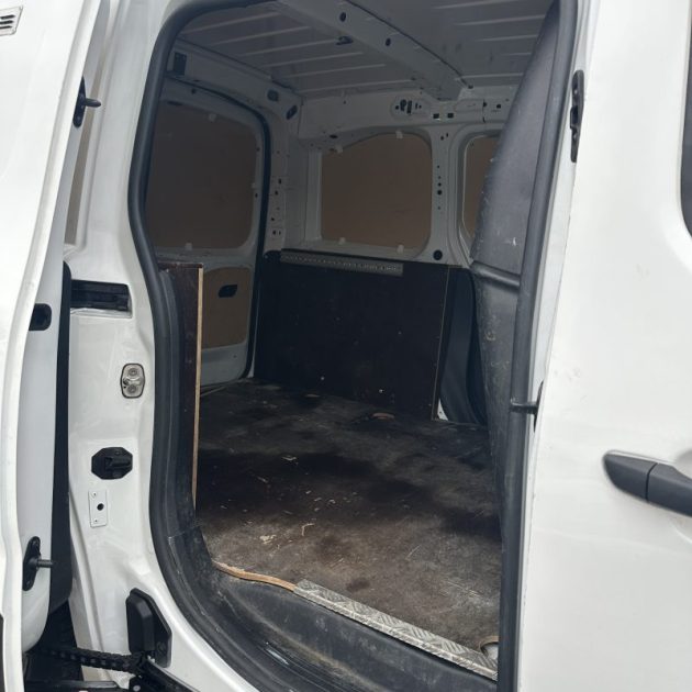 CITROEN BERLINGO M L1 650KG BLUEHDI 100 CV CLUB Garantie 12 Mois TVA Récup PRIX Affiché TTC