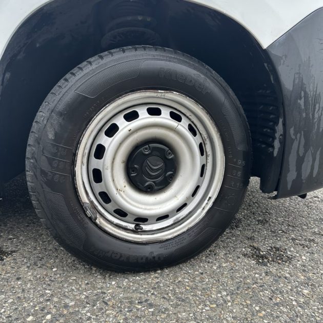 CITROEN BERLINGO M L1 650KG BLUEHDI 100 CV CLUB Garantie 12 Mois TVA Récup PRIX Affiché TTC