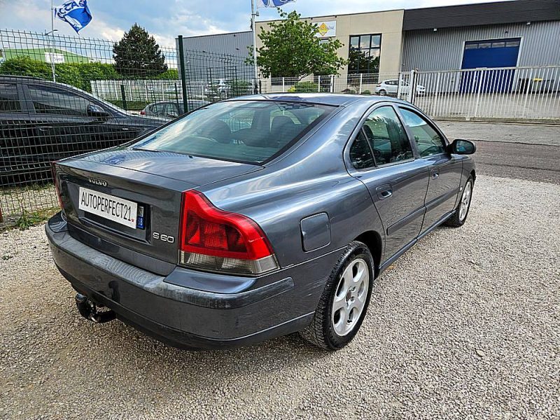 VOLVO S60 2003