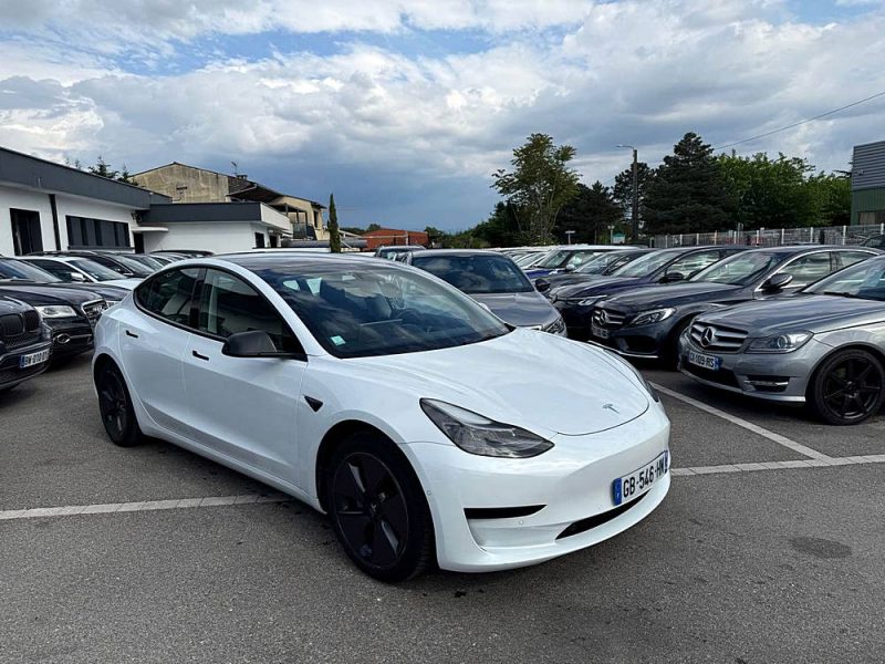 TESLA MODEL 3 2021