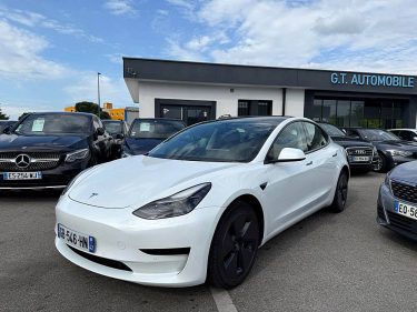 TESLA MODEL 3 2021