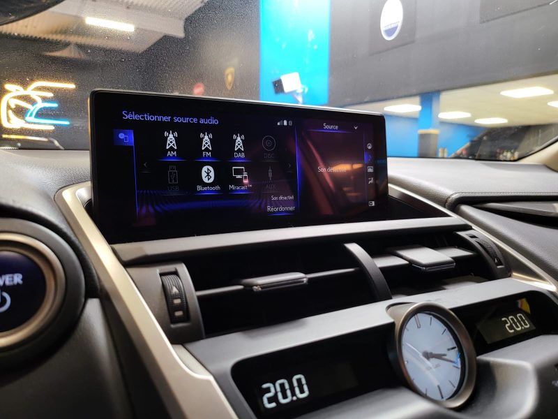 LEXUS NX 300H 2.5 VVT-i 197cv PACK BUSINESS / SUIVI LEXUS / 2EME MAIN / CARPLAY / CAMERA DE RECUL / 